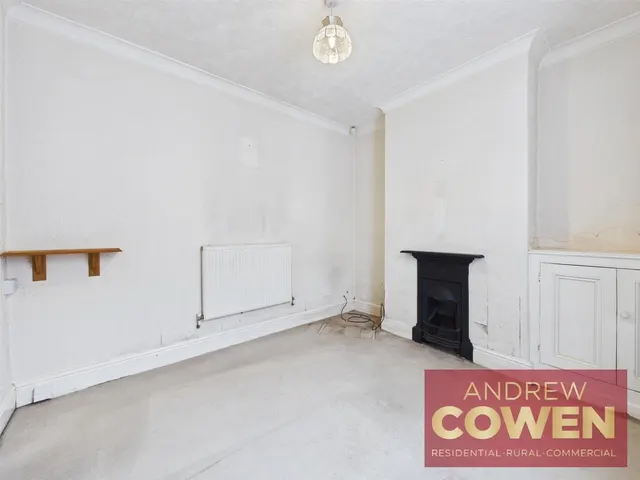 Hampton Road, Scarborough, YO12, photo 3