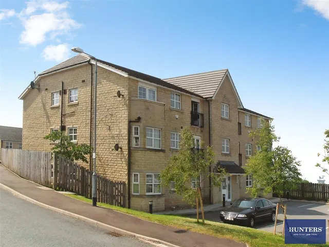Calder Edge, Trooper Lane Halifax, HX3 9LS