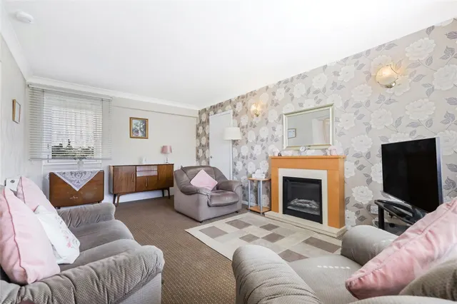Photo 2 — Keal Avenue, Blairdardie, Glasgow, G15