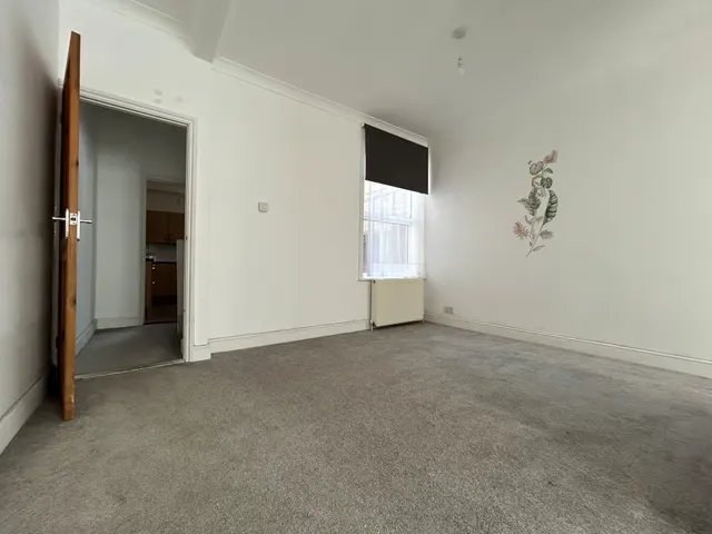 Newcome Road, Portsmouth, PO1, photo 1