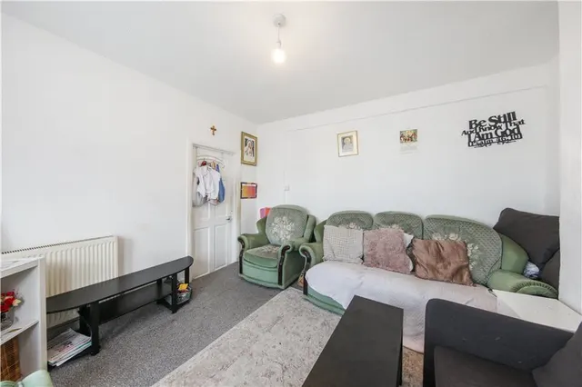 Brewery Road, London, SE18, photo 3