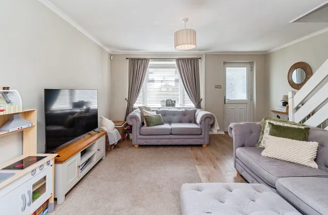 Photo 2 — Wenlock Close, Newcastle, Staffordshire, ST5