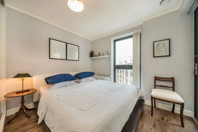 Osiers Road, SW18, photo 2
