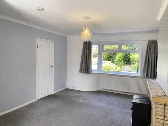 Photo 3 — Albion Road, High Wycombe, HP12 3LU