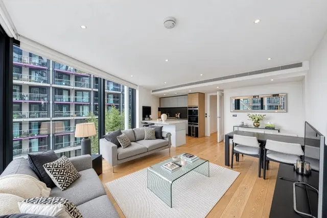 Riverlight Quay, London, SW11, photo 1