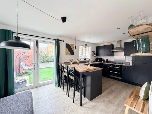 Windsor Street, Grove, OX12, photo 2