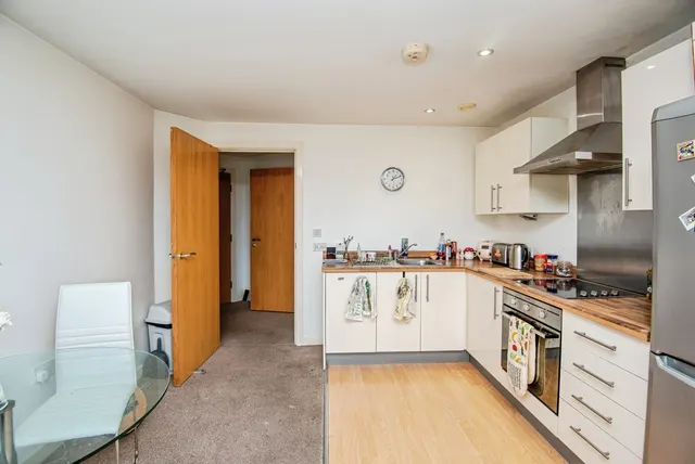 Photo 2 — Penistone Road, Sheffield, South Yorkshire, S6