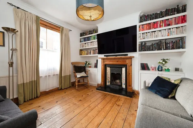 Artillery Terrace, Guildford, GU1, photo 2