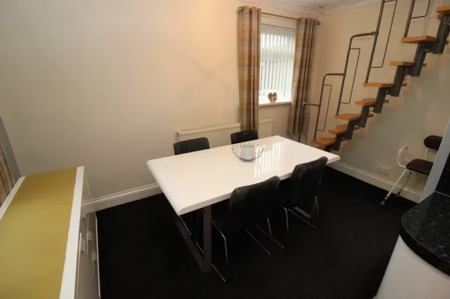 Yews Lane, Worsbrough, photo 3