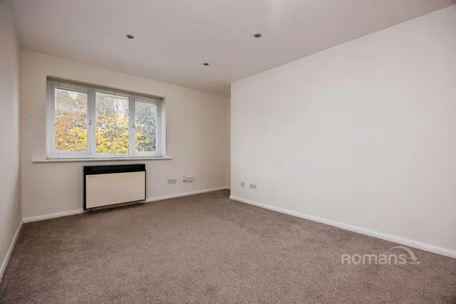 Swan Way, Church Crookham, GU51, photo 3
