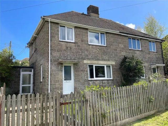West Street, Wroxall, PO38, photo 1