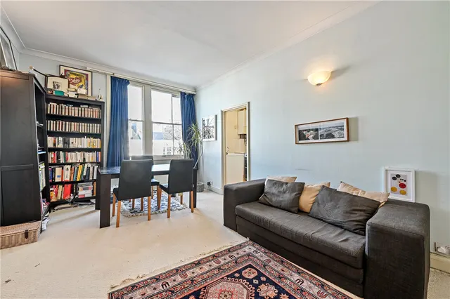 Palace Gardens Terrace, London, W8, photo 1