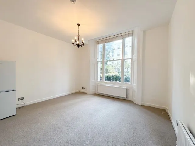 Inverness Terrace, London, W2, photo 1