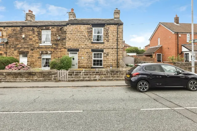 Westerton Road, Tingley, Wakefield, photo 1