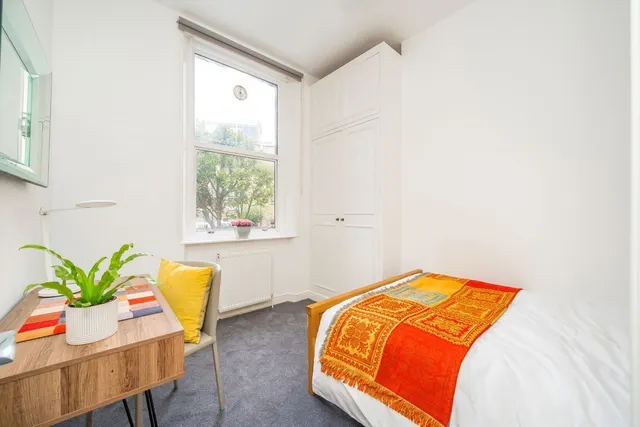 Netherwood Road, W14, photo 3