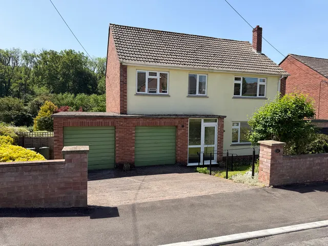 Bekynton Avenue, Wells, photo 1