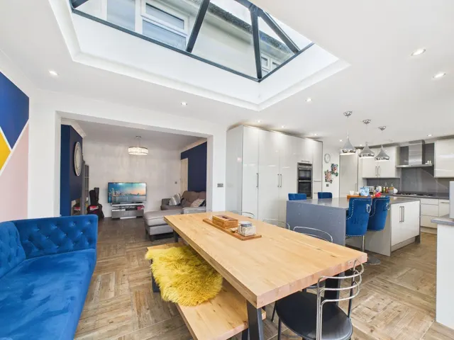 Tamarisk Avenue, Reading, RG2, photo 2