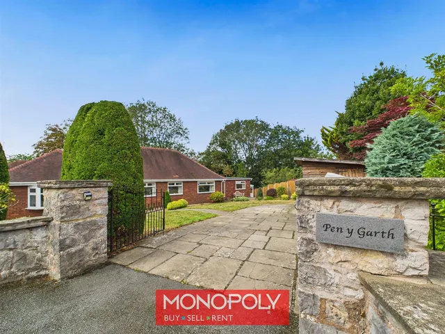 Red Hill Mount Road, St. Asaph, LL17, photo 1
