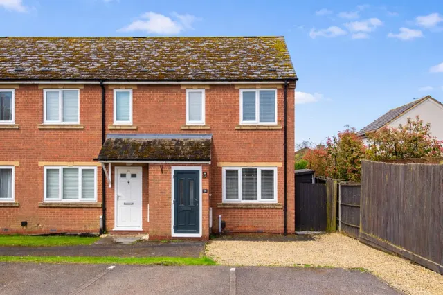 Plough Close, Rothwell, photo 1