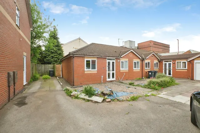 Mill Burn Way, Birmingham, B9, photo 1