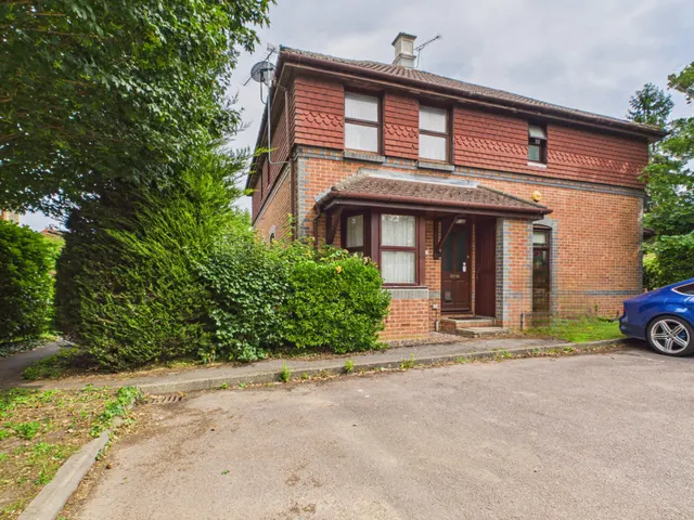 Rowe Court, West Reading, Reading, RG30, photo 1