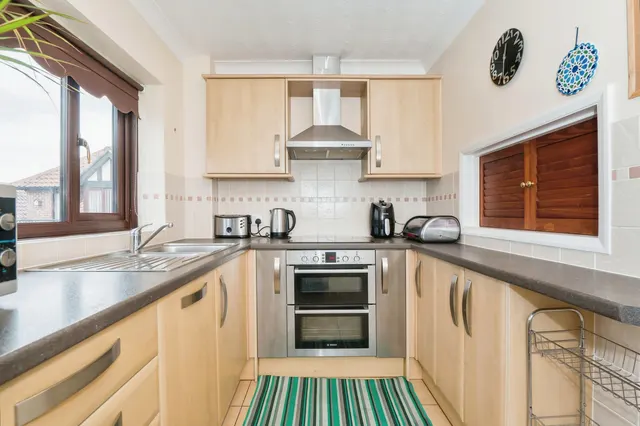Lower Common Road, West Wellow, SO51, photo 3