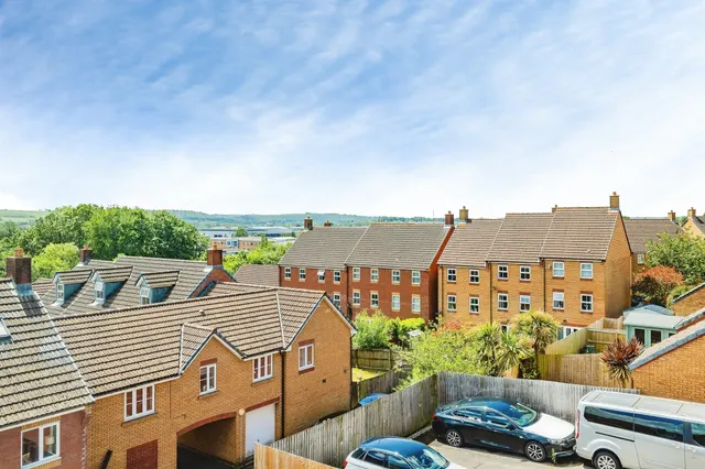 Longacres Bridgend, CF31, photo 2