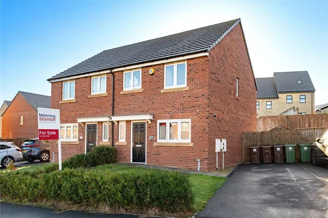 Haydock Avenue, Castleford, WF10, photo 1