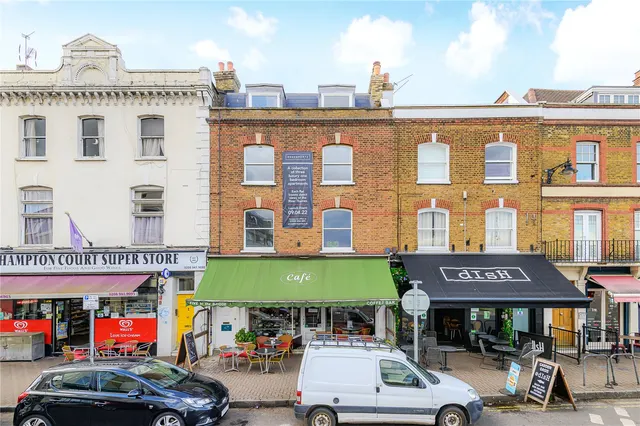 Bridge Road, East Molesey, KT8 9EU, photo 1