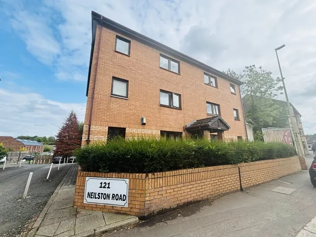 Neilston Road, Paisley, PA2, photo 1