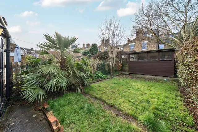 Photo 2 — Homeleigh Road, SE15