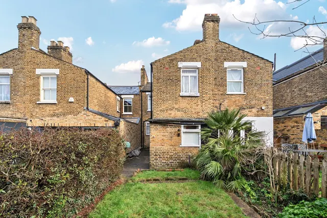 Photo 3 — Homeleigh Road, SE15