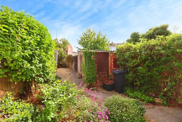 Lyndale Road, Yate, BS37, photo 3