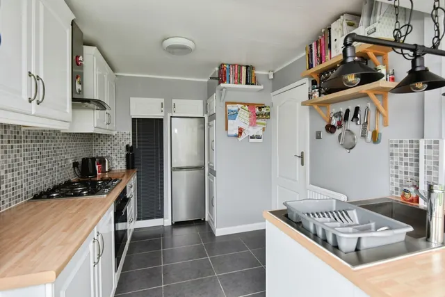 Oakwood Crescent, Sandbach, CW11, photo 3