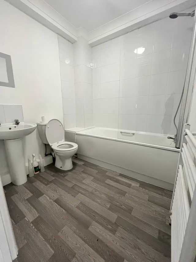 Photo 3 — 1 bedroom Apartment for rent