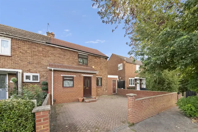 Reynolds Road, Hayes, photo 1