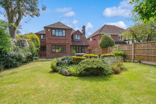 Denham Walk, Chalfont St. Peter, Gerrards Cross, SL9 0EN, photo 1