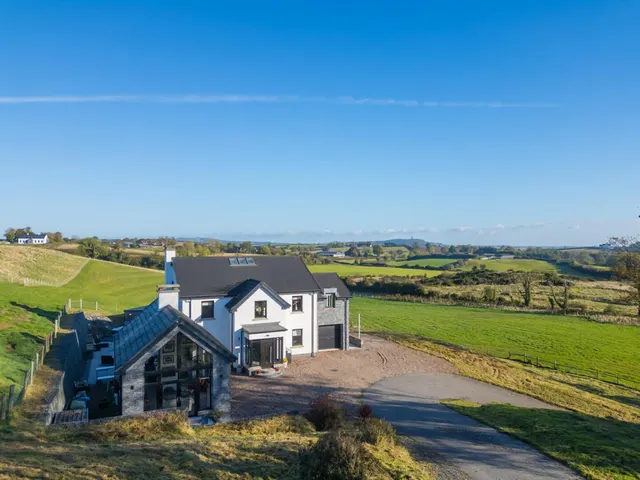 Hillsborough Road, comber, BT23, photo 2