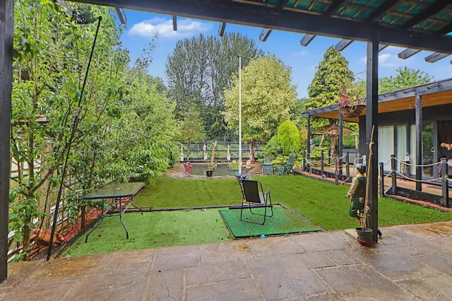 Cavendish Crescent, Alsager, photo 3