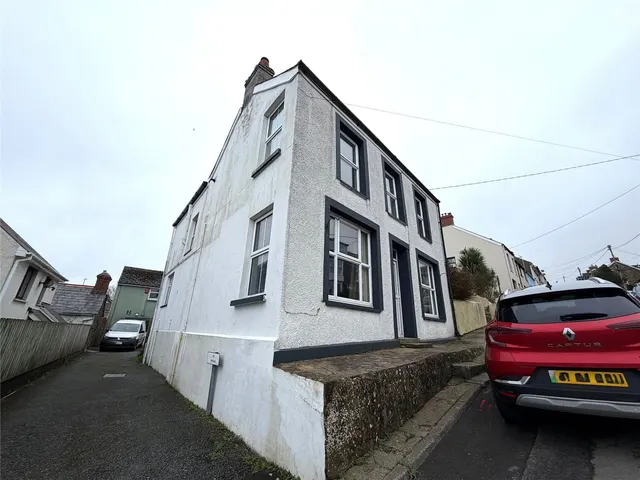 Wallis Street, Fishguard, SA65, photo 2