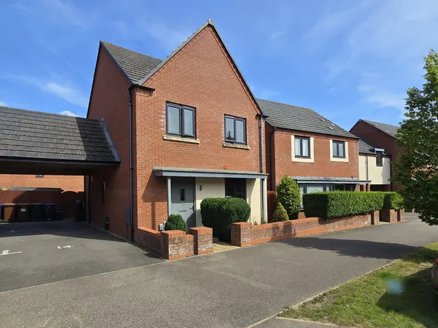 Kent Road South, Northampton, NN5, photo 1