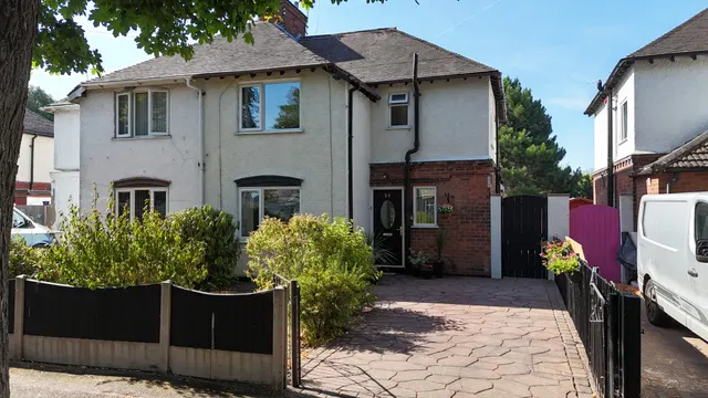Fairway, Stafford, ST16, photo 1