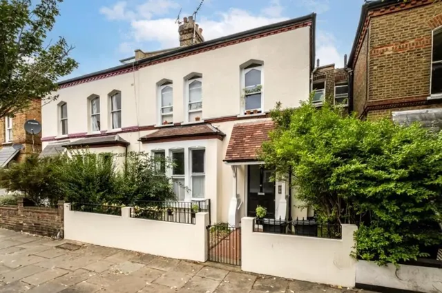Finsbury Park Road Hackney, London N4 2JU, photo 1