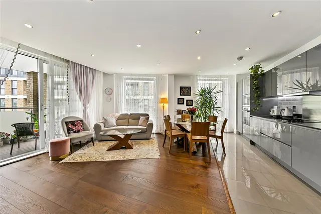 Levett Square, TW9, photo 2