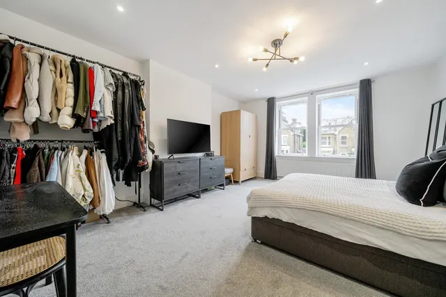 Photo 3 — Hatherley Road, DA14