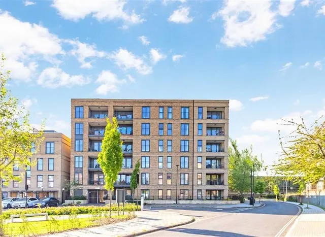 Cowley Road, Oval Quater, SW9, photo 1