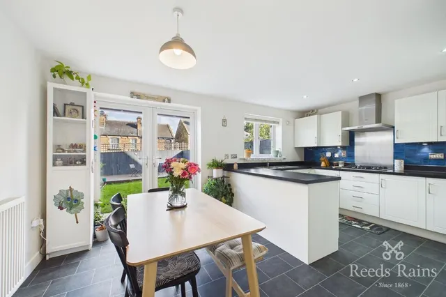 Weavers Close, Morley, LS27, photo 2