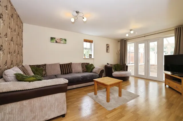 Lochem Road, Devizes, SN10, photo 3