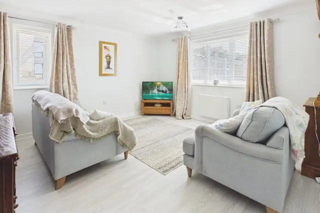 Gardens Road, BS21, photo 1