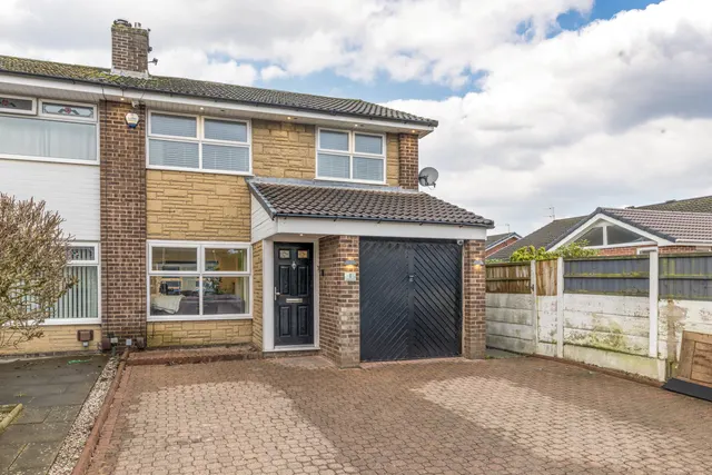 Salesbury Way, Hawkley Hall, WN3, photo 1